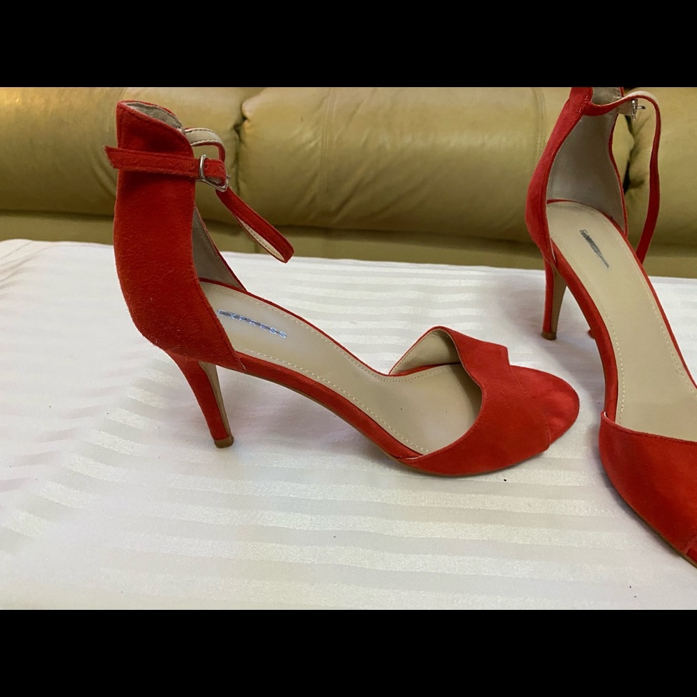 Express Red heels